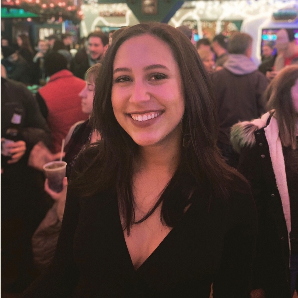 Meet your Posher, Alexis